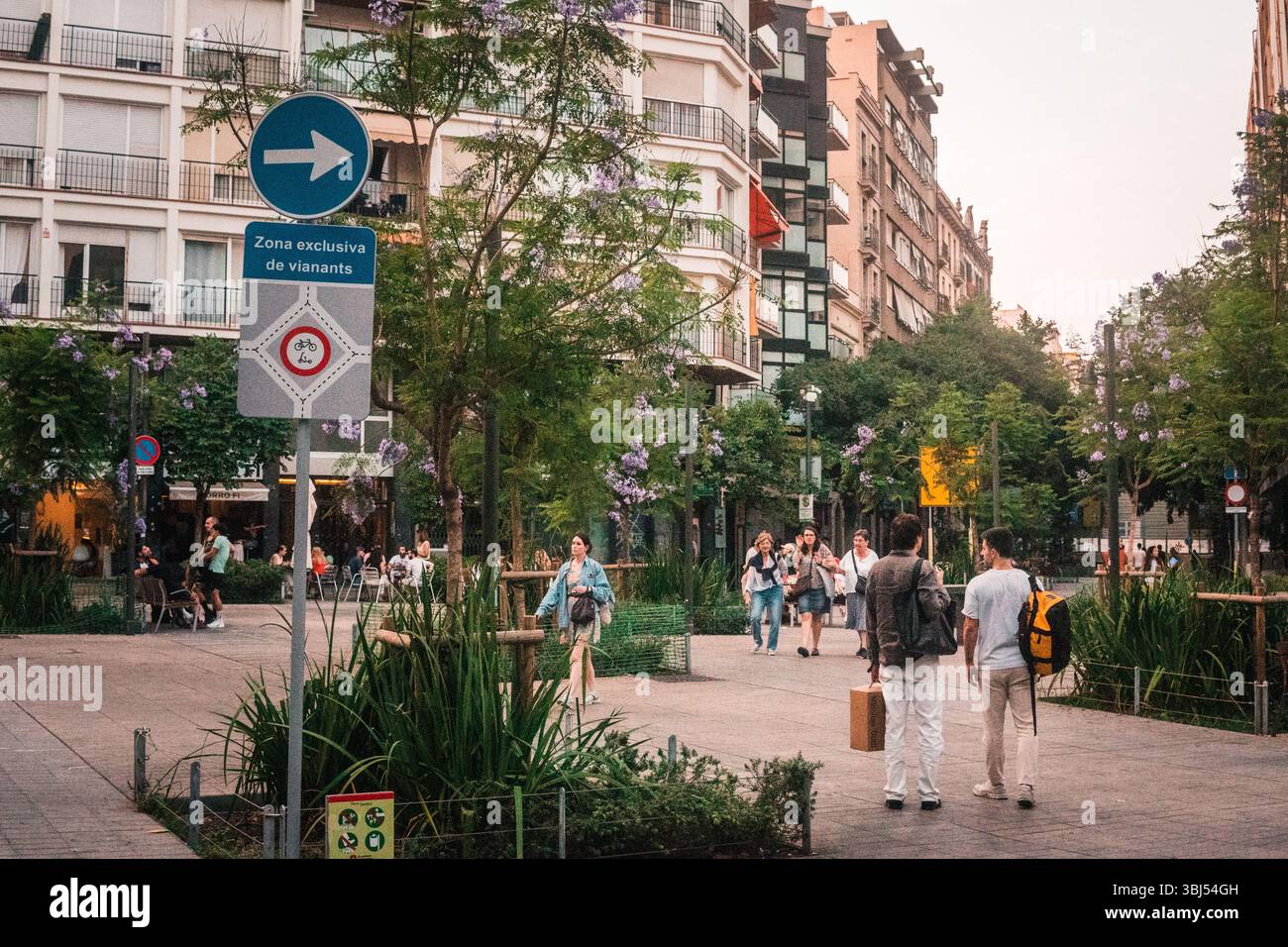 Barcelona Sommerstraßen Stockfoto