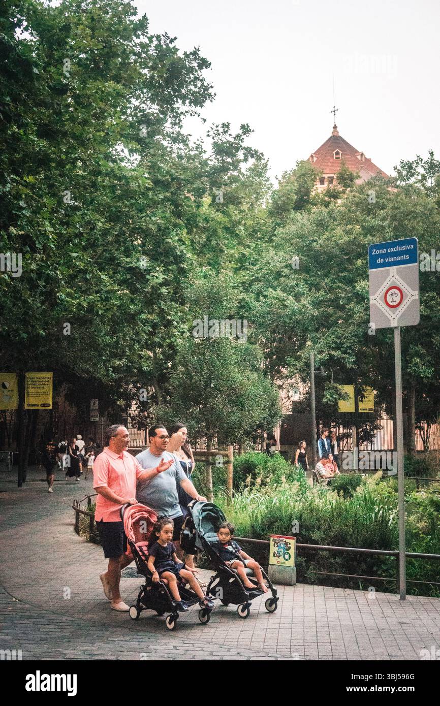 Barcelona Sommerstraßen Stockfoto