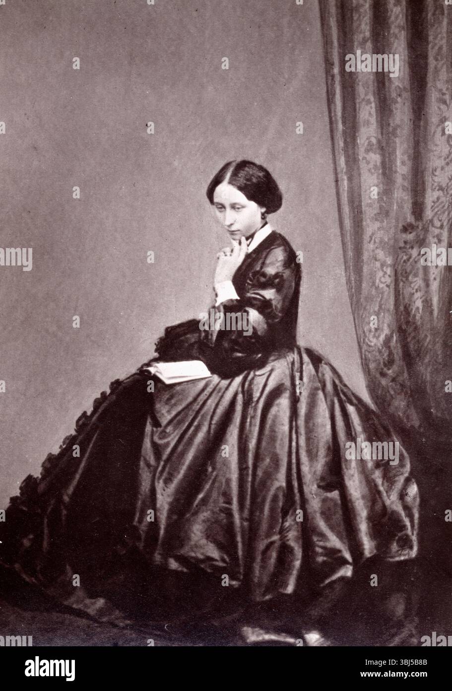 Die Prinzessin Alice, 1860er Jahre. Porträt von Prinzessin Alice (1843–1878), einer der Töchter von Königin Victoria und Gemahlin von Ludwig IV., Großherzog von Hessen. Illustration aus "A Narrative of the Visit of Queen Victoria to Lancaster in 1851" von Charles Edward Quarme (1877). Stockfoto