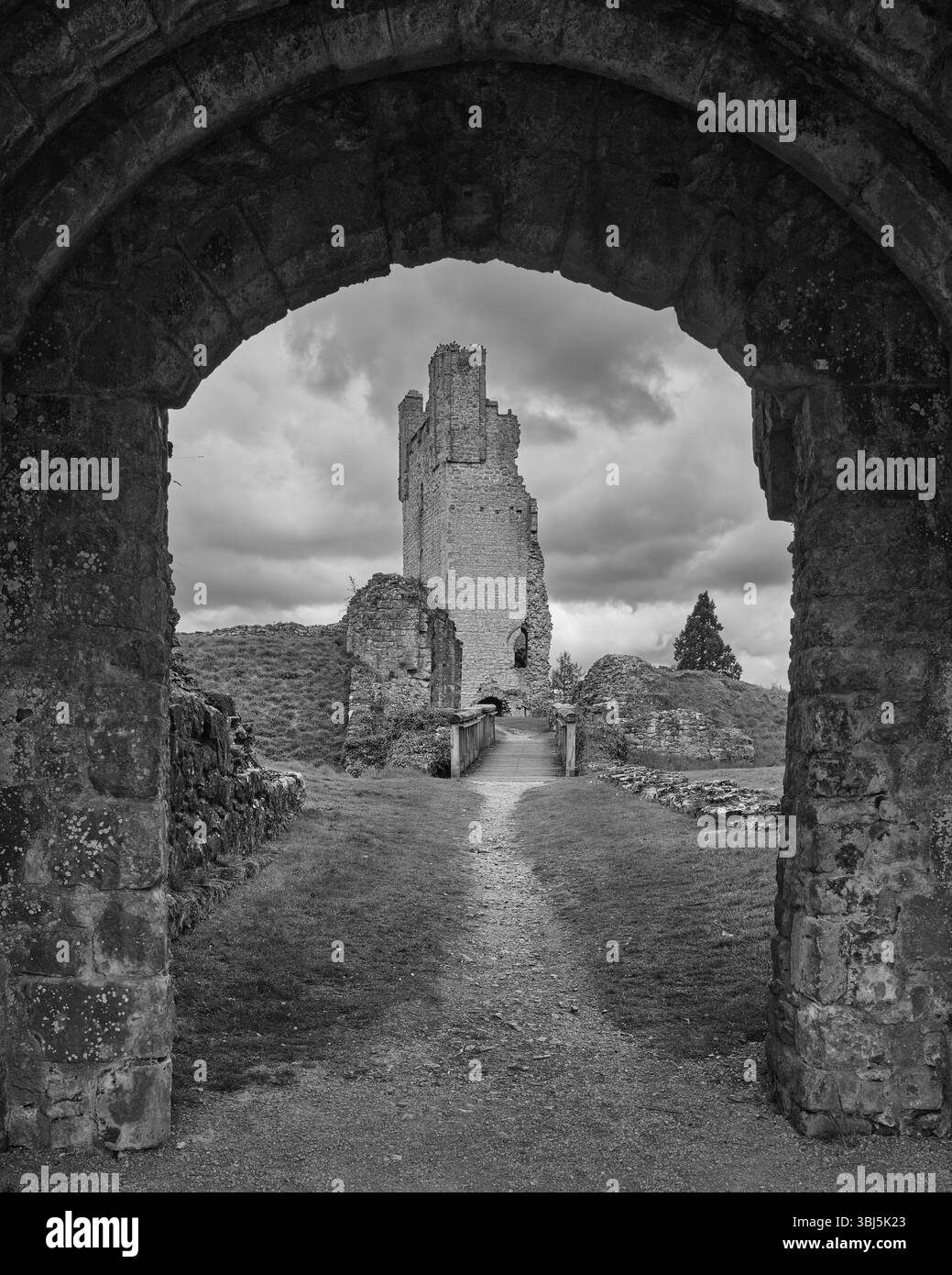 Helmsley Castle Gateway B&W Stockfoto