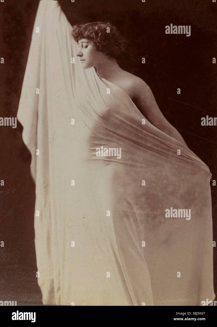 Porträt von Colette (1873-1954), um 1909. Gefunden in der Sammlung von Biblioth&#xe8;que nationale de France. Stockfoto