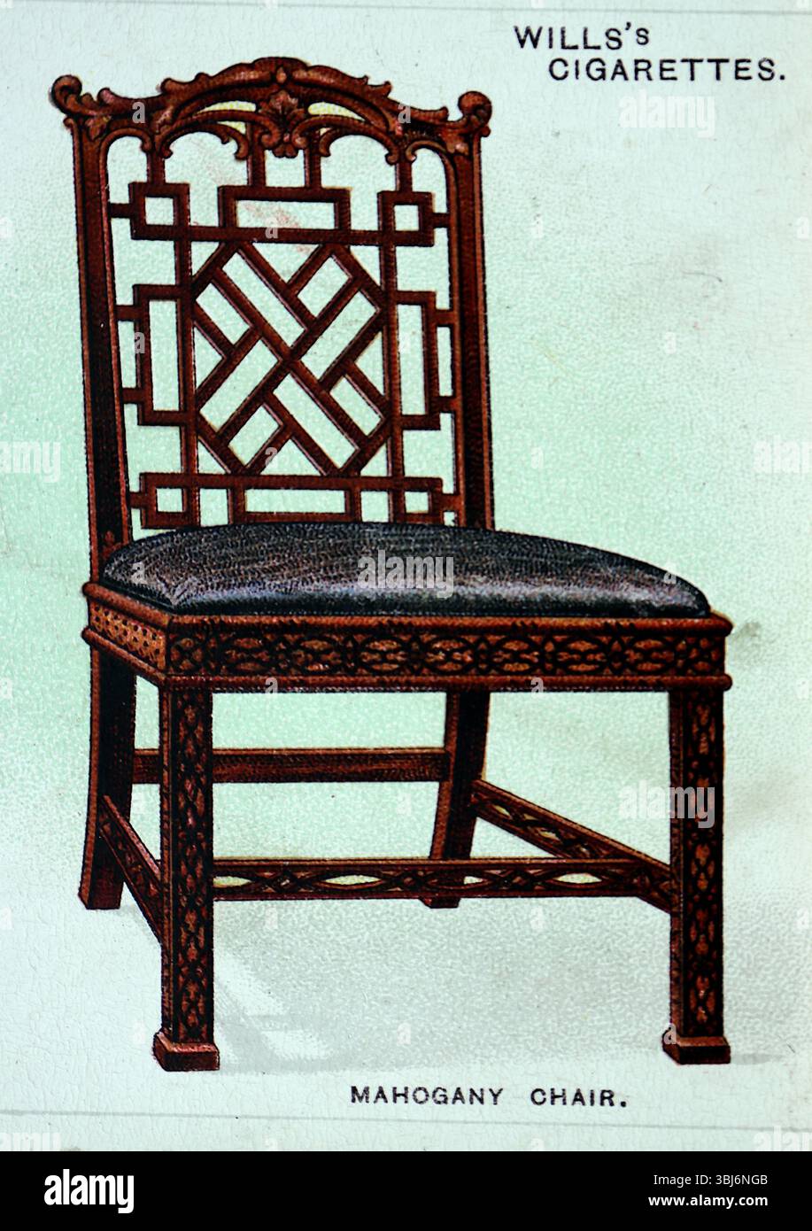 Mahagoni-Stuhl aus der Mitte des 18. Jahrhunderts, dessen Design an chinesischen Stühlen der Zeit angepasst ist. Die Beine und der Sitzrahmen zeigen das schöne geschnitzte Relief-Gitter, das an chinesische Stile angepasst wurde. Dieses Bild stammt von einer Zigarettenkarte aus der ersten Serie von 25 Karten, Old Furniture, die 1923 vom Tabakhersteller W. D. & H. O. Wills veröffentlicht wurde. Stockfoto