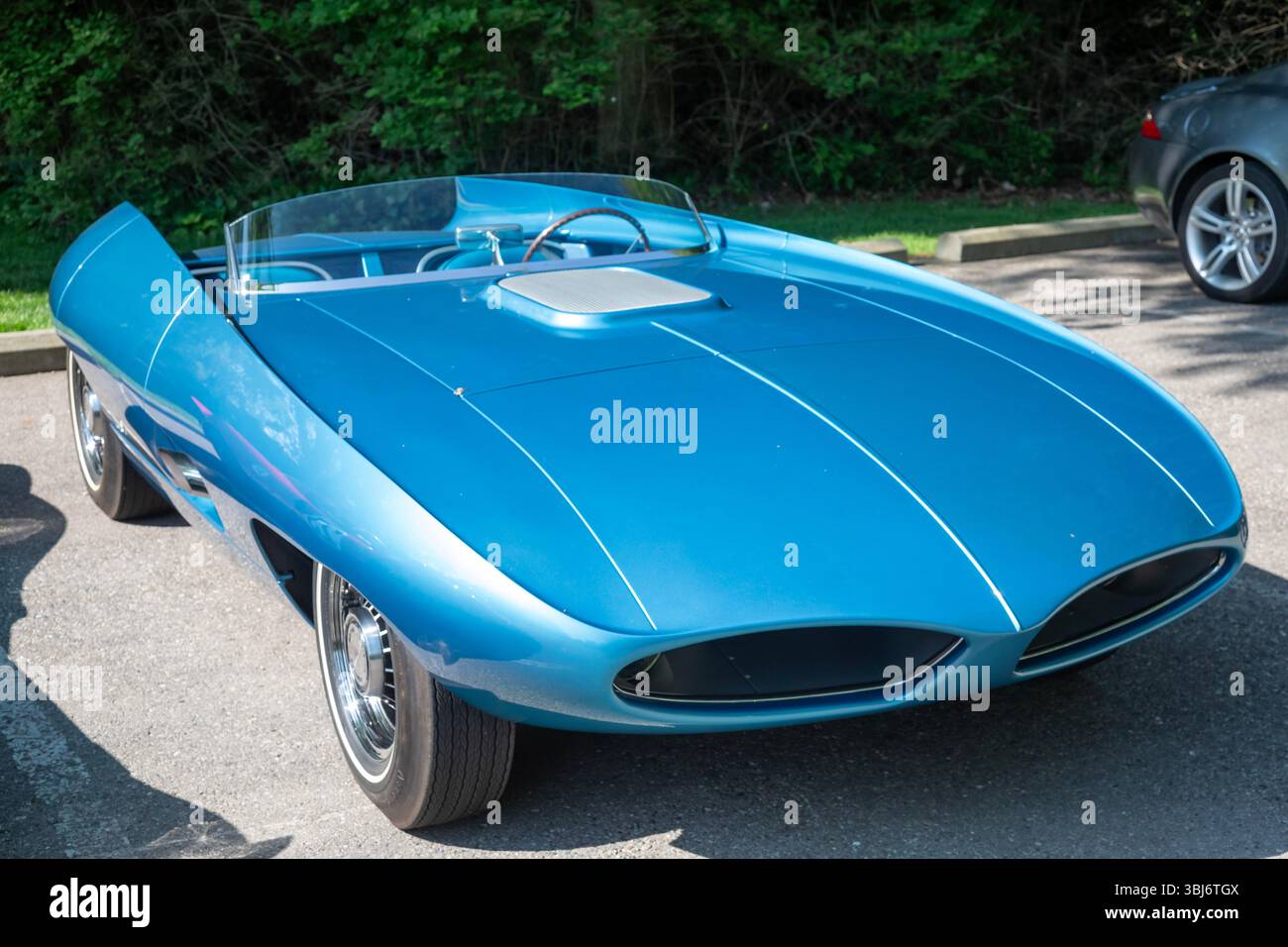 Grosse Pointe Shores, Michigan – der Pontiac Vivant Concept Car von 1966 wurde für die Medienvorschau der jährlichen Auto-Show Eyes on Design ausgestellt. Stockfoto
