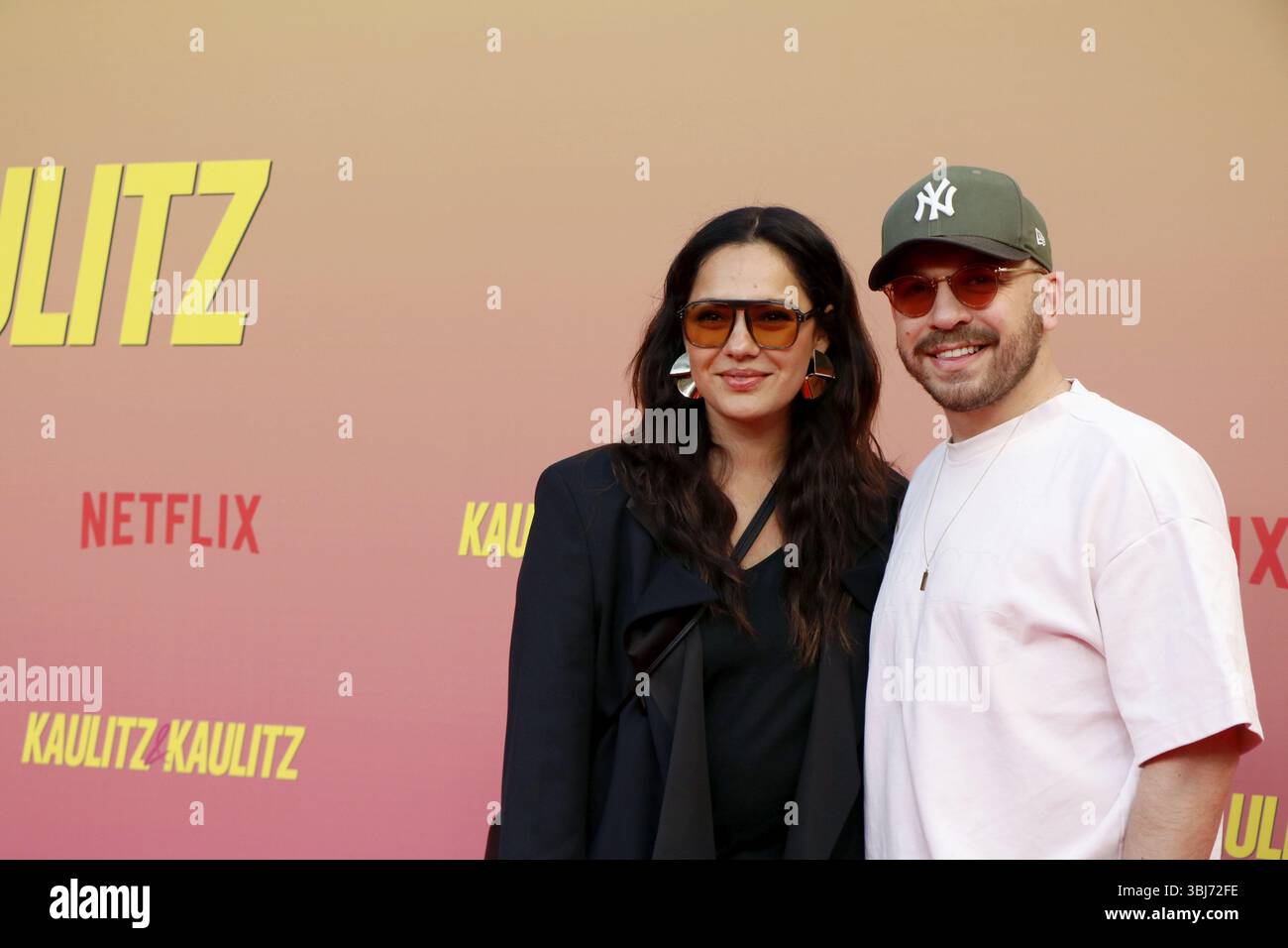 Nilam Farooq und Company bei der Sondervorführung von Kaulitz & Kaulitz S2 im Delphi Filmpalast in Berlin am 12. Juni 2025 Stockfoto