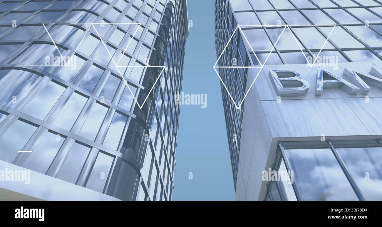 Benachbarte, glasverkleidete Türme, die sich auf Straßenniveau erheben, mit Bankpodium BA und weißen Linien Stockfoto