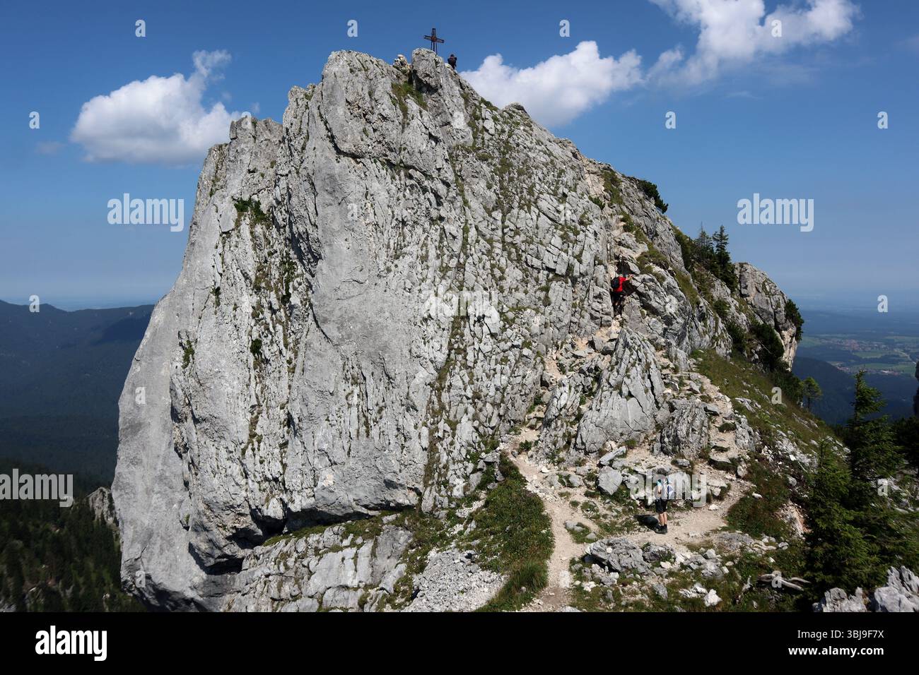Hier der Blick auf den Teufelstättkopf einem Gipfel in den Ammergauer Alpen, wandern, klettern, Bergsteigen Stockfoto