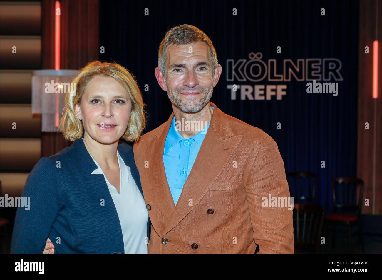Susan Link und Micky Beisenherz bei der Aufzeichnung der WDR-Talkshow 'Kölner Treff' im WDR Studio BS 3. Köln, 12.04.2024 Stockfoto