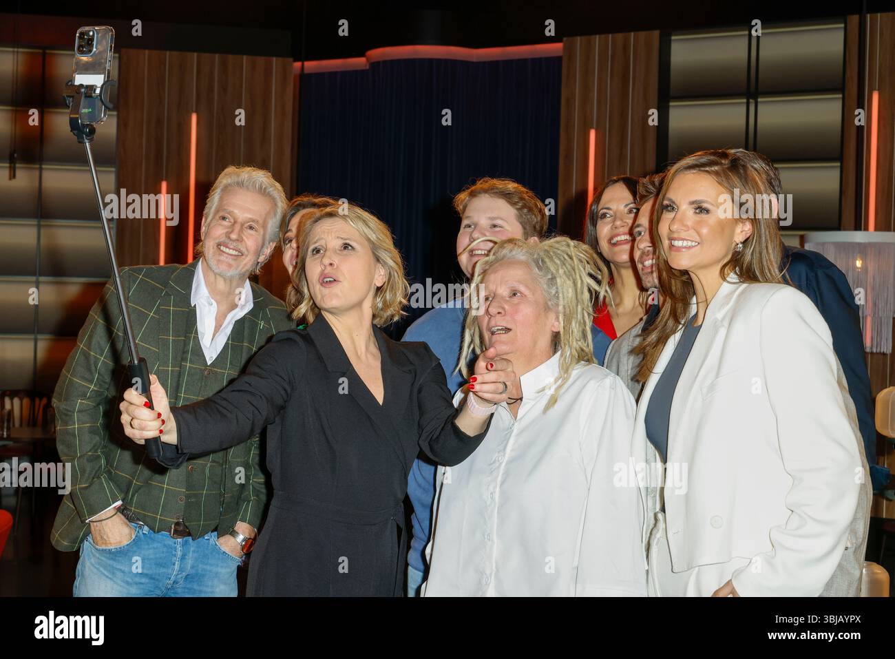 Frank Schätzing; Anna Planken; Susan Link; Bettina Zimmermann; Julius Weckauf; Bettina Zimmermann; Petra Bec; Ramon Roselly; Laura Wontorra bei der Au Stockfoto