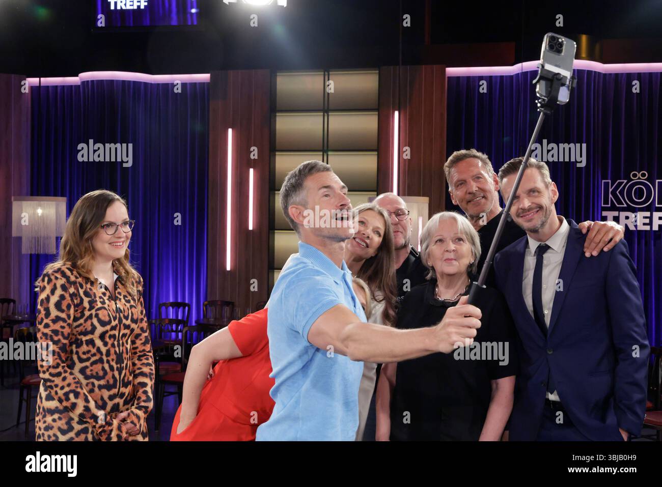Helene Bockhorst, Micky Beisenherz, Ursula Karven, Jörg Müller, Hannelore Kraft, Ralf Moeller, Florian Schroeder bei der Aufzeichnung der WDR-Talkshow Stockfoto