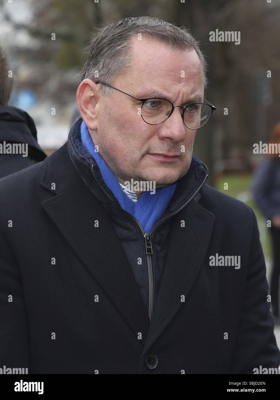 AFD-Politiker Tino Chrupalla besucht am 21. Dezember 2024 den Gedenkplatz in der Johanniskirche Magdeburg Stockfoto