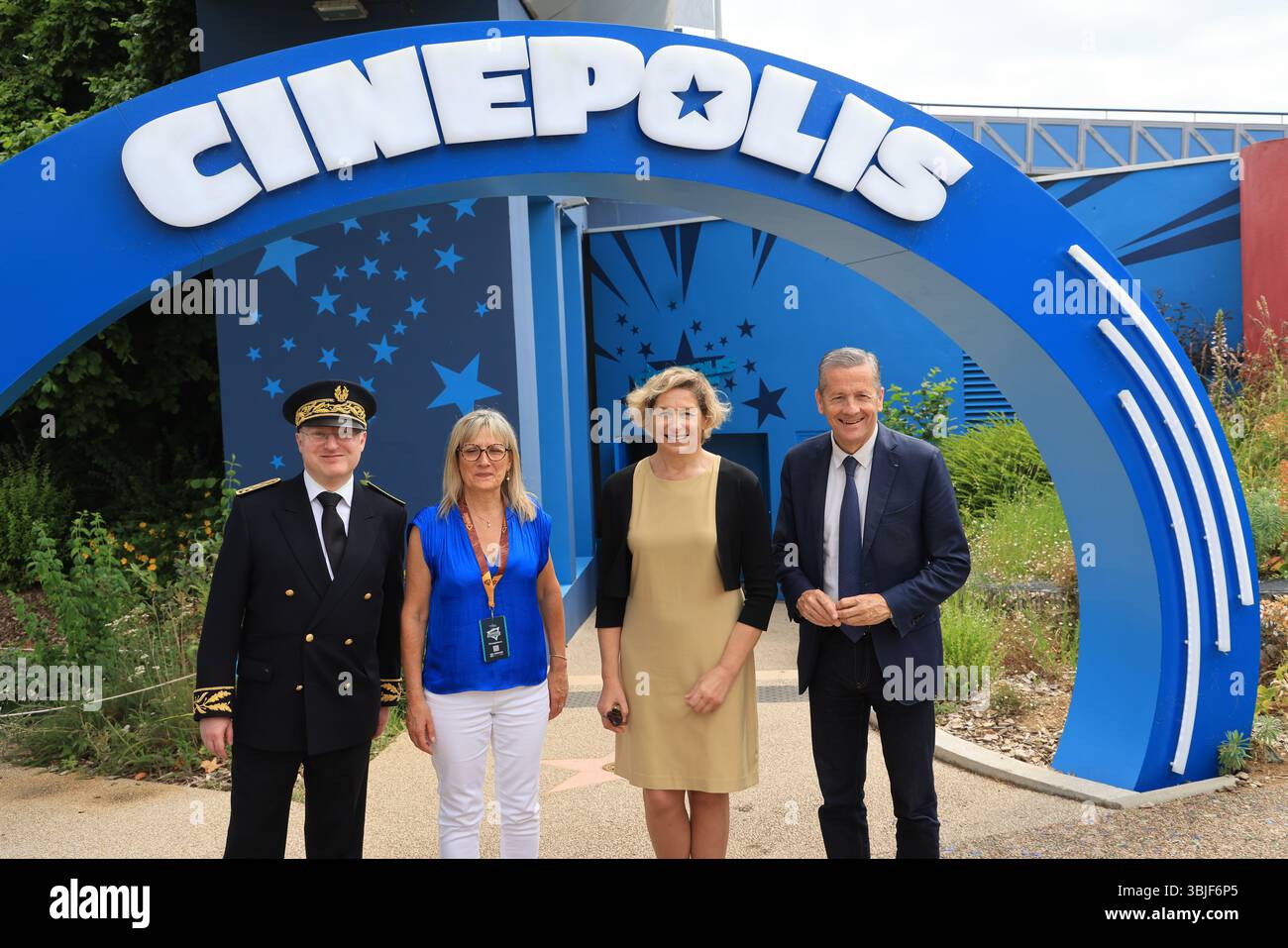 Nathalie Delattre, Senatorin von Gironde, Kandidatin des Bürgermeisters von Bordeaux 2026 und Delegierte des Ministers für Tourismus, weiht die neue „Mission Bermu“ ein Stockfoto