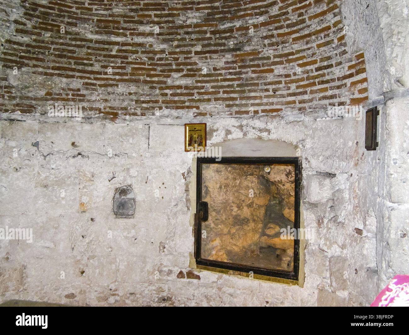 Jerusalem, Israel - 23. Mai 2013: Die Stadt Jerusalem, die Einrichtung der christlichen Kirchen. Das Innere der Gebäude, Fresken und dekorative eleme Stockfoto