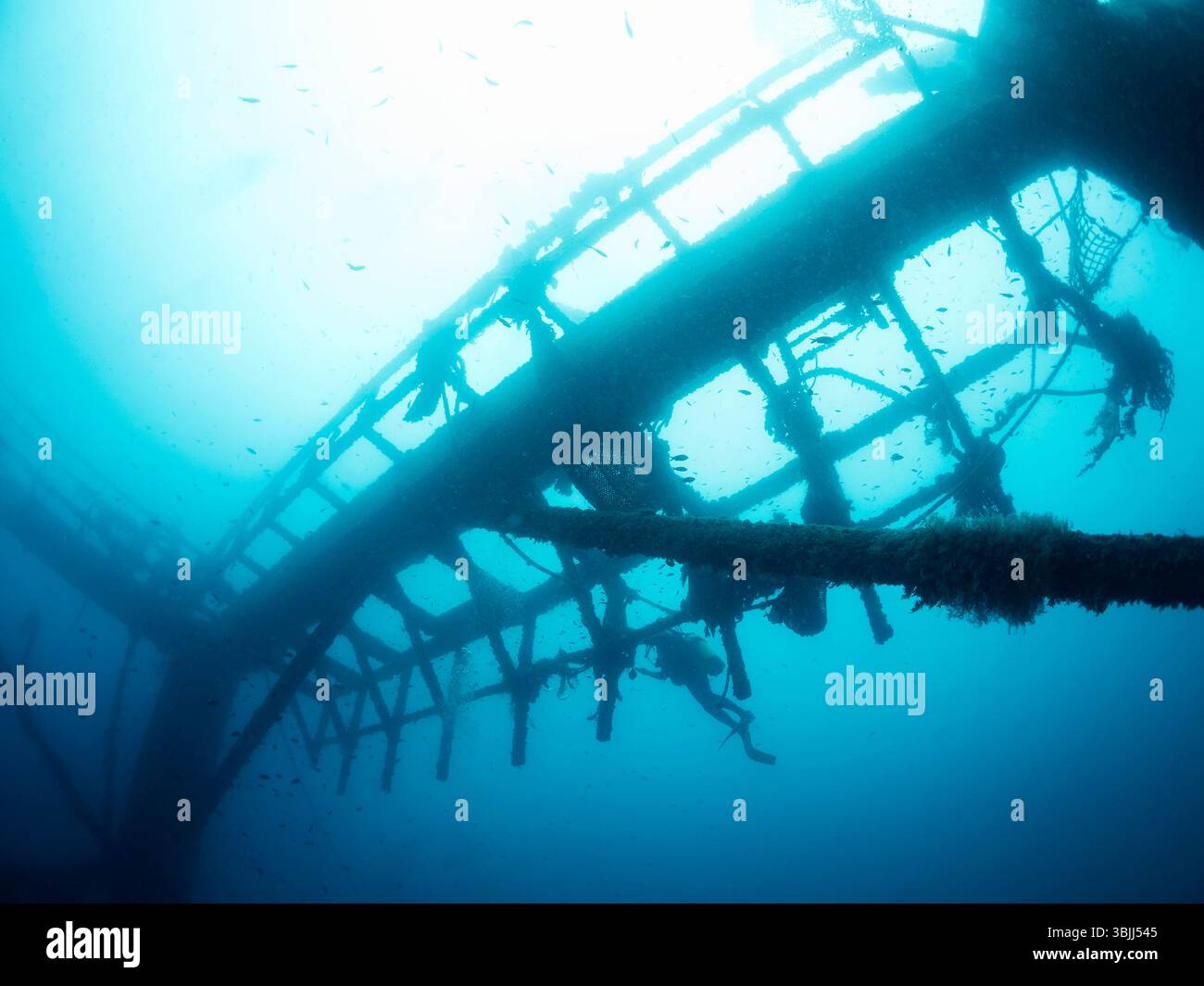 Wrack eines untergetauchten Bauwerks, das im Meer versenkt ist Stockfoto