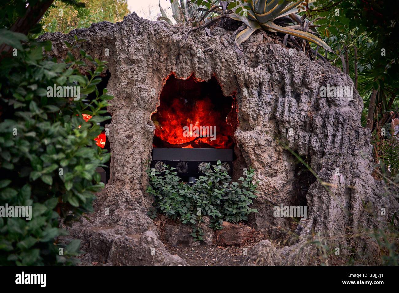 Plasmata 3 - Onassis Stegi, Pedion tou Areos, Athen, Griechenland Stockfoto