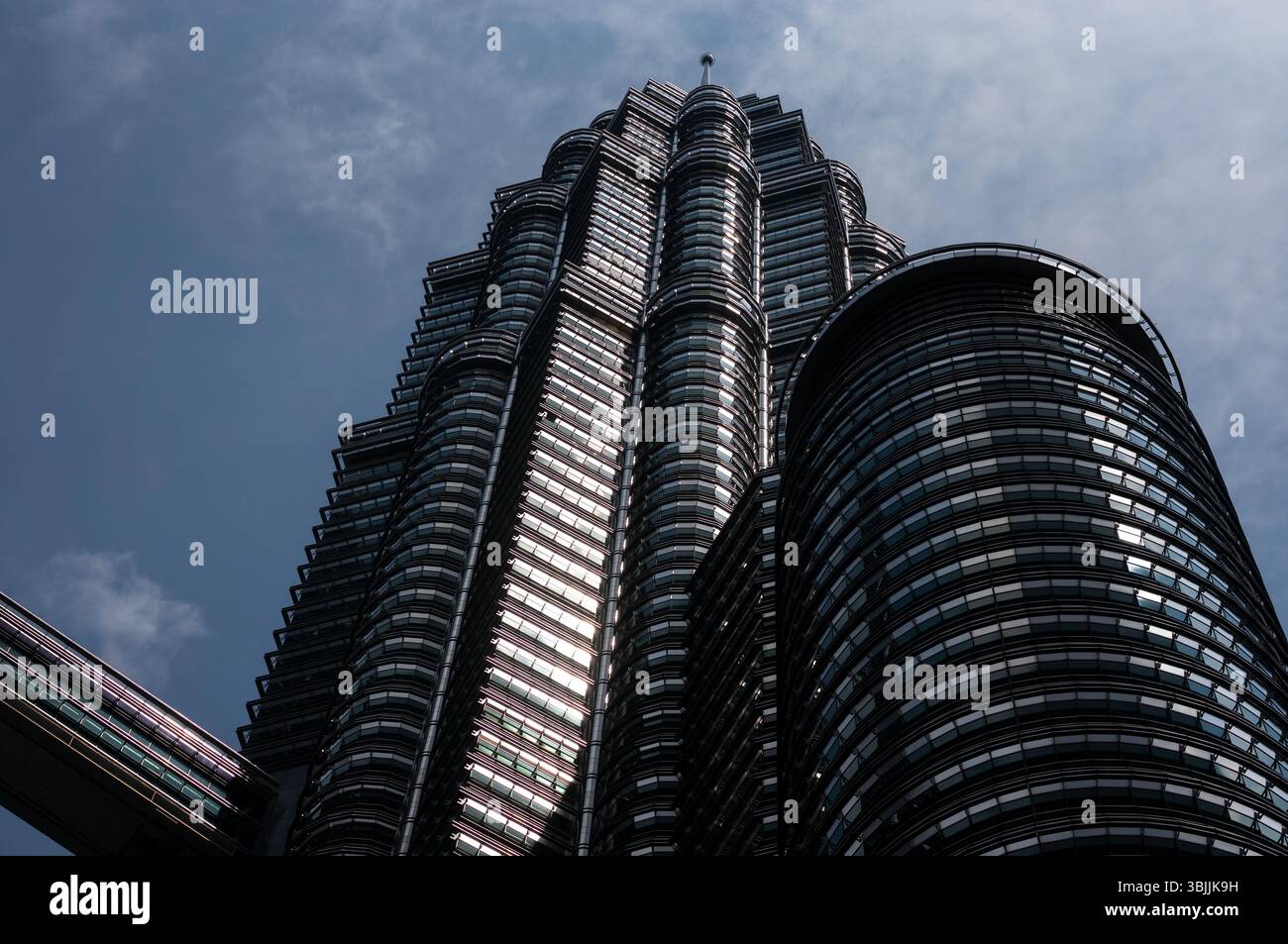 Petronas Towers in Kuala Lumpur gegen den Himmel Stockfoto