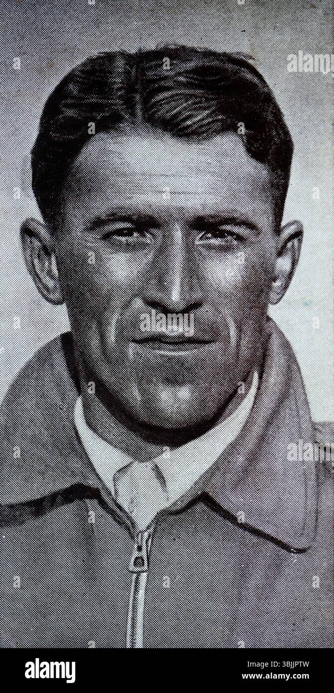 Lieutenant Francesco Agello von der Royal Italian Air Force, der den offiziellen absoluten Geschwindigkeitsrekord von 440-64 km/h hielt. Im Jahr 1934 flog er in einem Macchi-Castoldl MC 72 Rennflugzeug. Aus einer Serie von Zigarettenkarten namens The Kings of Speed, die 1939 vom Tabakhersteller W. A. & A. C. Churchman veröffentlicht wurden. Stockfoto