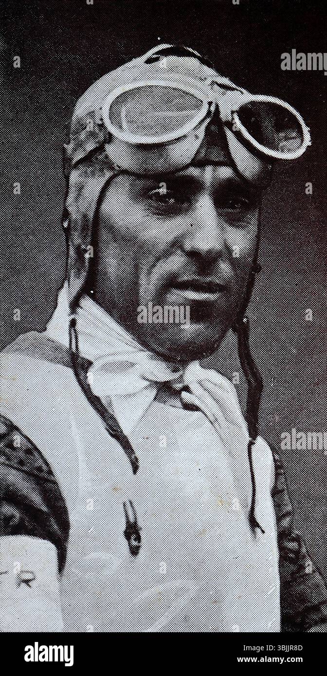 Tazio Nuvolari, ein italienischer Rennfahrer. Im Oktober 1938 gewann er den Donnington Grand Prix mit achtundvierzig Jahren. 1933 gewann er zehn Grands Prix. Aus einer Serie von Zigarettenkarten namens The Kings of Speed, die 1939 vom Tabakhersteller W. A. & A. C. Churchman veröffentlicht wurden. Stockfoto