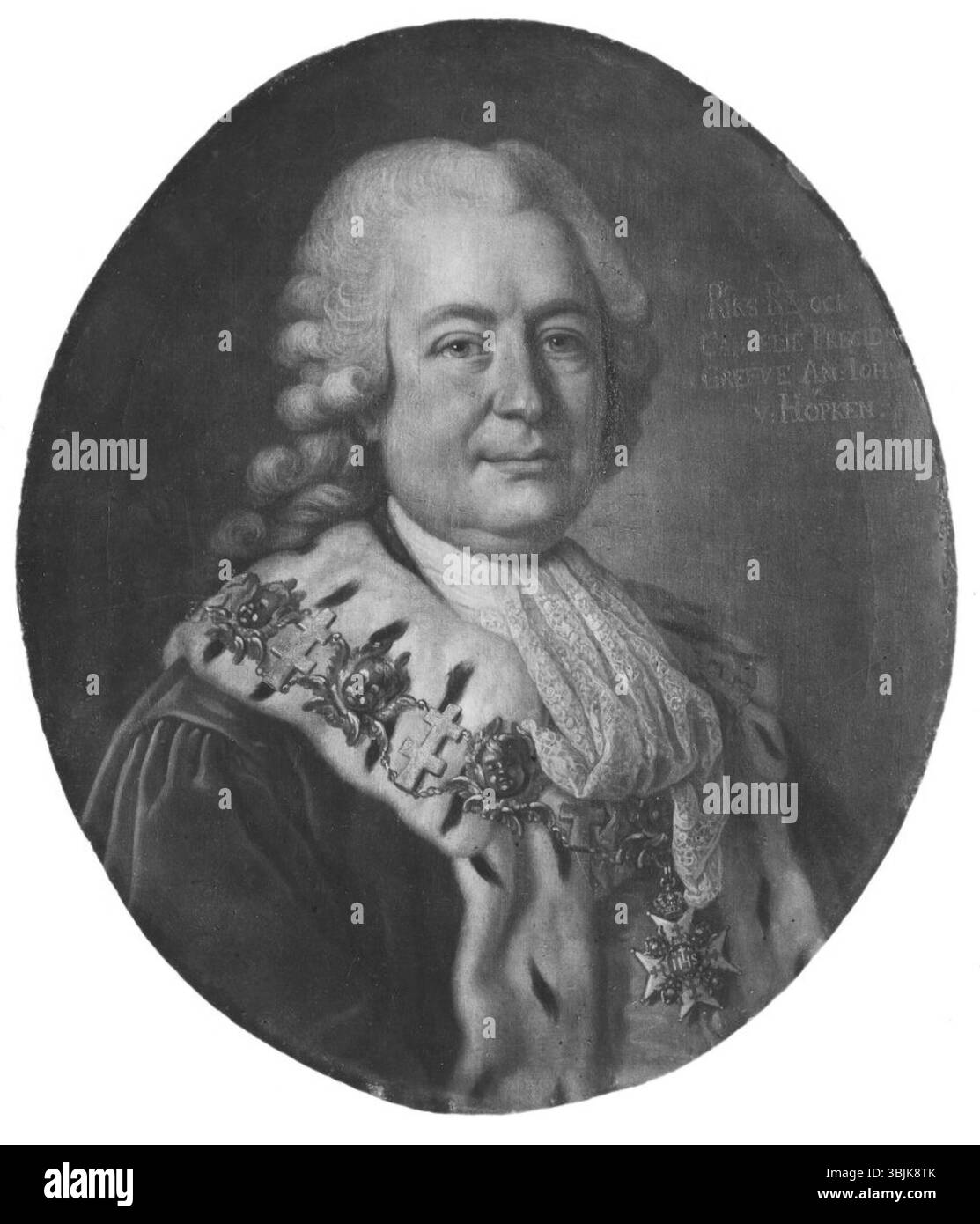 Dieses Gemälde auf Leinwand, das per Krafft dem Älteren zugeschrieben wird, zeigt anders Johan von Höpken (1712–1789), einen schwedischen Grafen, mit formeller Kleidung und Porträtstil aus dem 18. Jahrhundert. Stockfoto