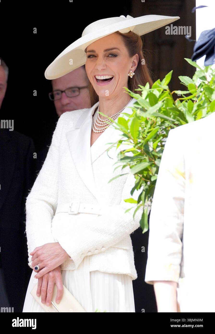 Die Herzogin von Edinburgh (links) und die Prinzessin von Wales, die an dem jährlichen Order of the Garter Service in der St George's Chapel in Windsor Castle teilnehmen. Bilddatum: Montag, 16. Juni 2025. Stockfoto