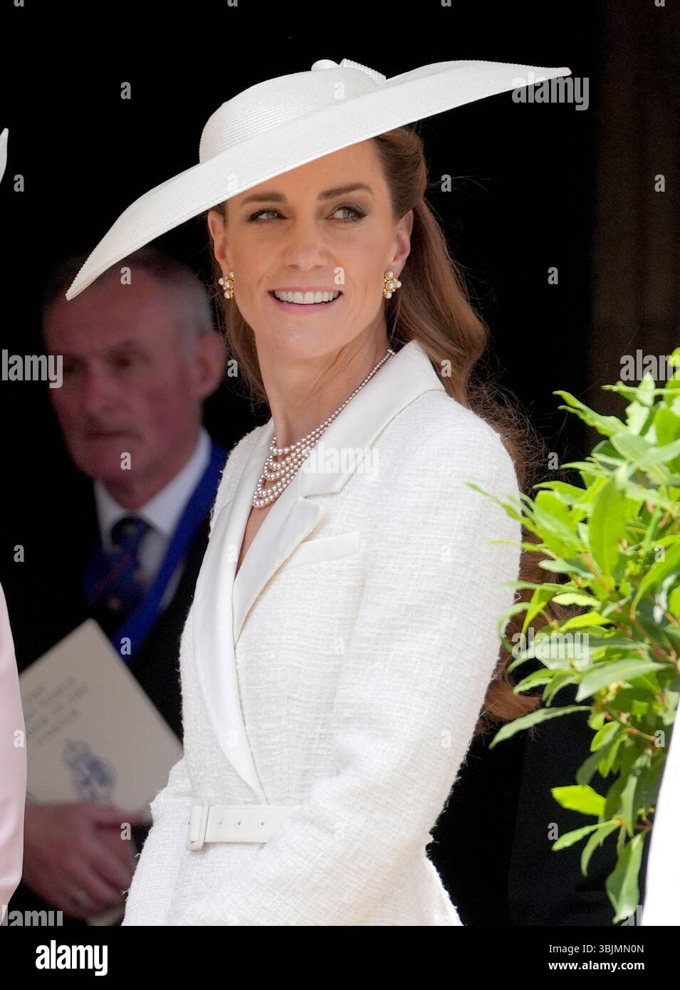 Die Herzogin von Edinburgh (links) und die Prinzessin von Wales, die an dem jährlichen Order of the Garter Service in der St George's Chapel in Windsor Castle teilnehmen. Bilddatum: Montag, 16. Juni 2025. Stockfoto