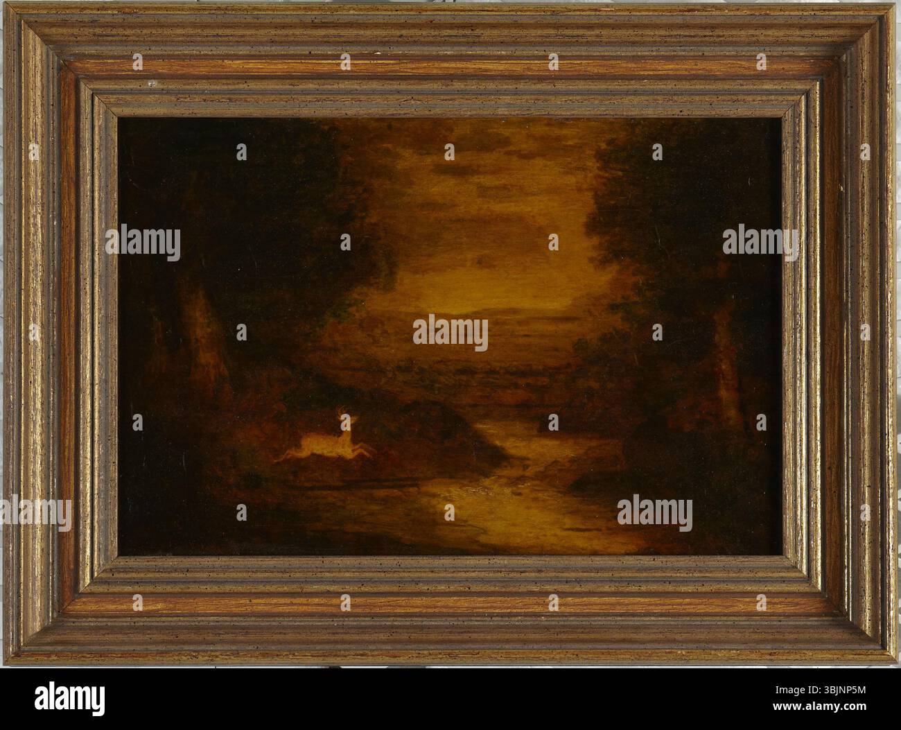 „Out of the Deepening Shadows“ von Ralph Albert Blakelock (1847–1919) ist ein Ölgemälde auf der Tafel. Das Kunstwerk fängt eine dramatische Dämmerungsszene mit Figuren ein, die aus den Schatten ragen und Blakelocks Interesse an Stimmung und Licht widerspiegeln. Stockfoto