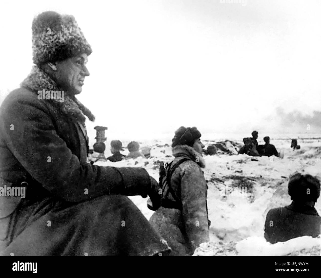 Die Schlacht von Stalingrad. Russischer Befehlshaber der Don-Front, Generalleutnant Rokossowski, in einer Kampfposition in Stalingrad, 1942 Stockfoto