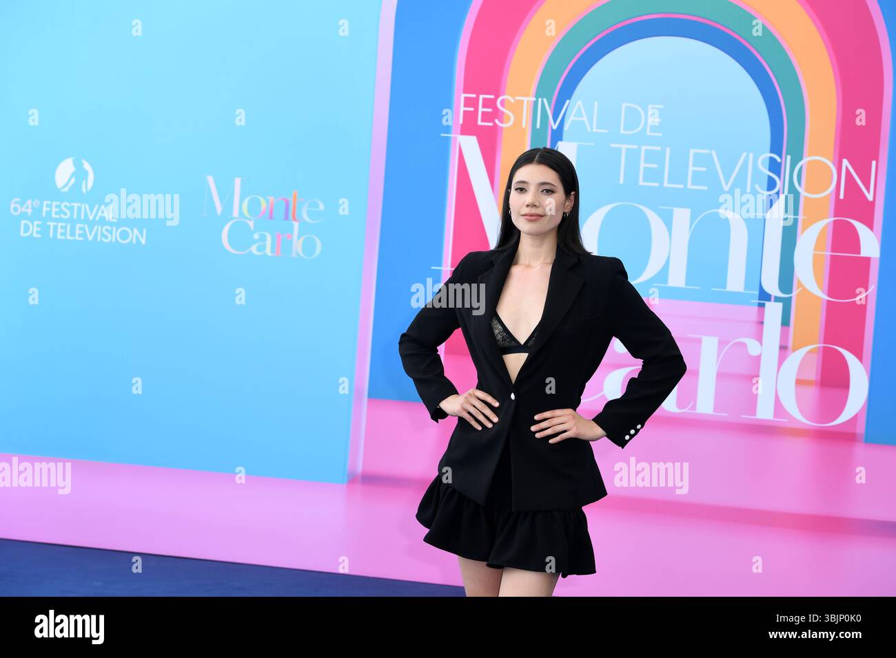 Montecarlo, Monaco. Juni 2025. Hanako Greensmith nimmt am „Wolf“-Fotoruf während des 64. Monte-Carlo Television Festivals Teil. (Foto: Gianluigi Jorio/SOPA Images/SIPA USA) Credit: SIPA USA/Alamy Live News Stockfoto