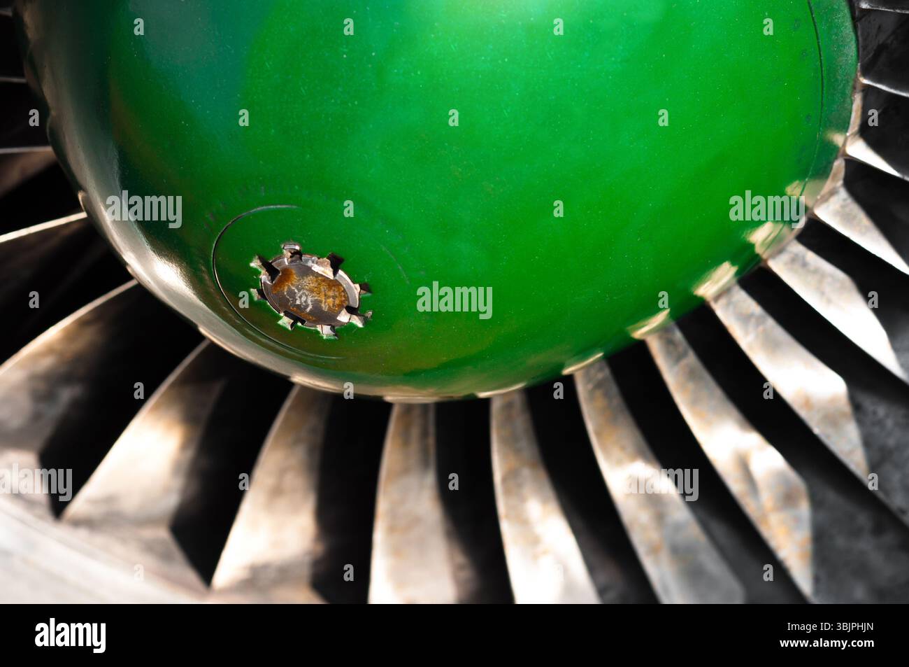 Nahaufnahme eines Triebwerks einer Strahlturbine Stockfoto