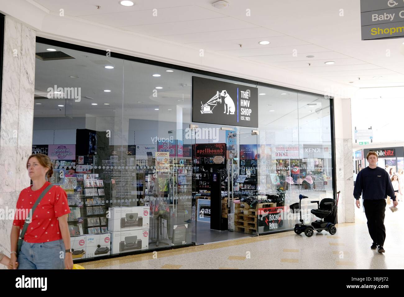Der hmv-Einzelhandel im Beacon Shopping Centre, eastbourne Town, East sussex, uk Stockfoto