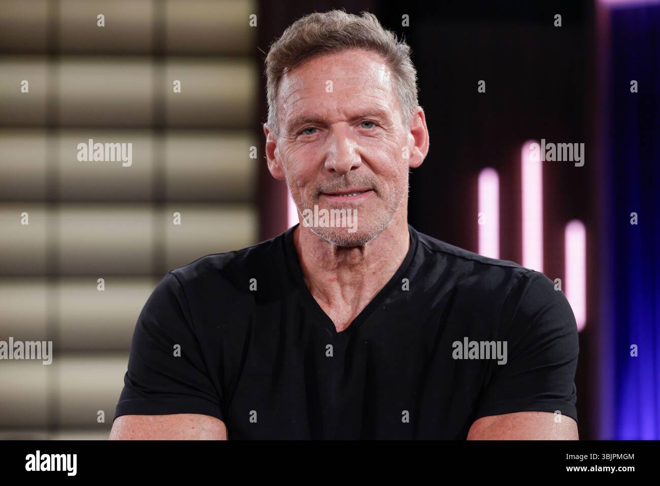 Micky Beisenherz, Susan Link, Ralf Moeller bei der Aufzeichnung der WDR-Talkshow 'Kölner Treff' im WDR Studio BS 3. Köln, 30.04.2025 Stockfoto
