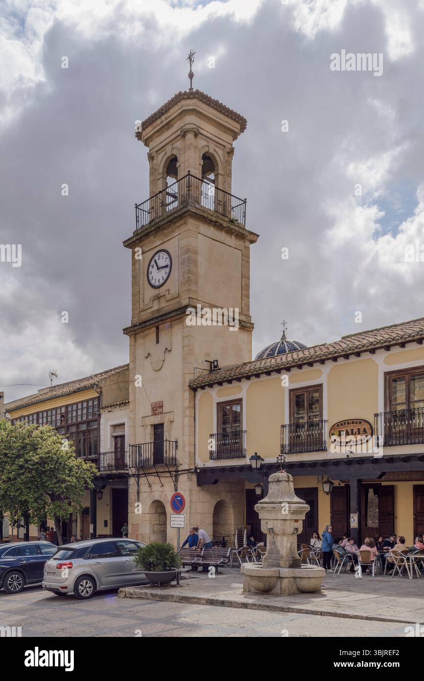 Uhrenturm, Melchor Garrido, neoklassizistisch, 19. Jahrhundert, in der Stadt Chinchilla de Montearagon, Provincia de Albacete, Kastilien La Mancha, Spanien, USA. Stockfoto