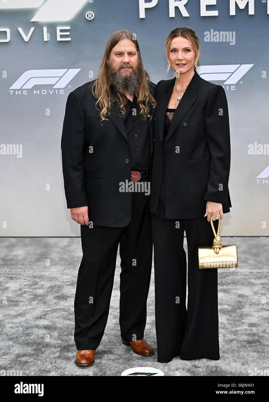 Chris Stapleton, left, and Morgane Stapleton attend the world premiere of "F1 The Movie" in Times Square on Monday, June 16, 2025, in New York. (Photo by Evan Agostini/Invision/AP) Stockfoto