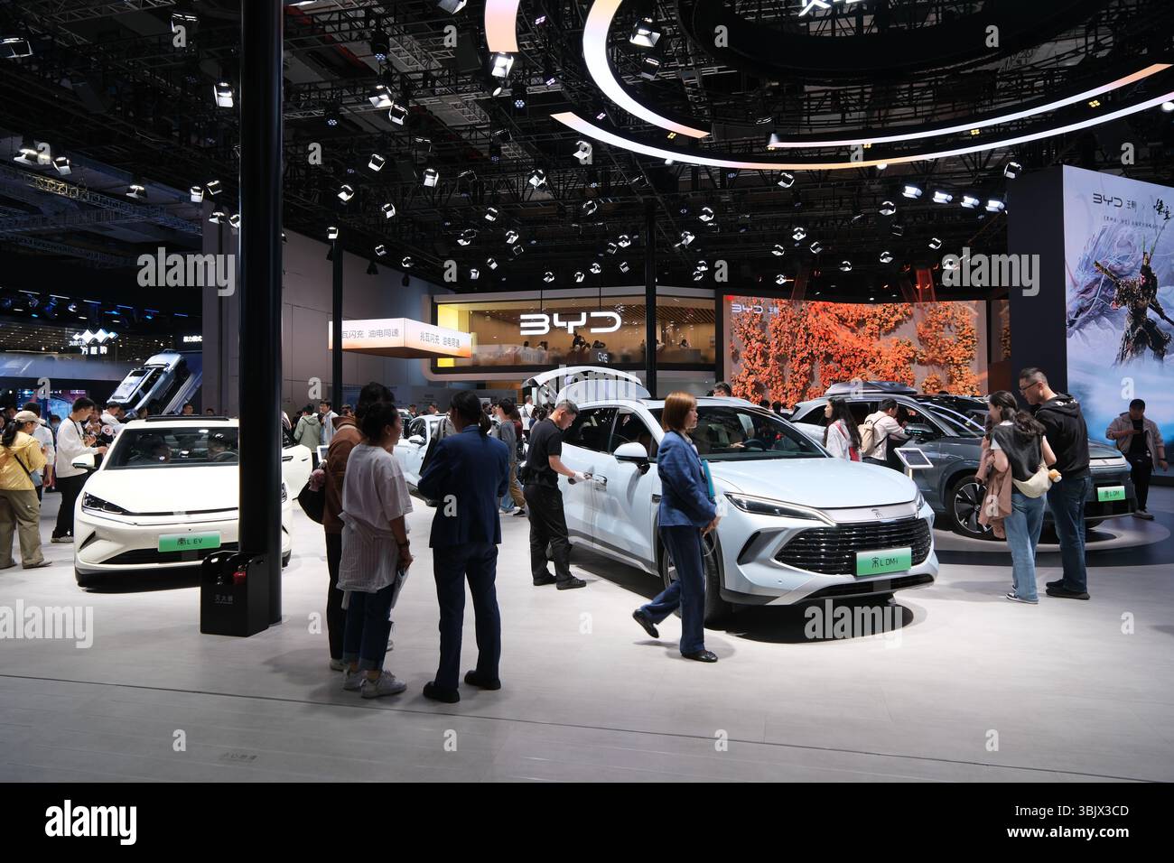 Shanghai, China - 26. April 2025: BYD Elektroautos auf der Shanghai Autoausstellung Stockfoto