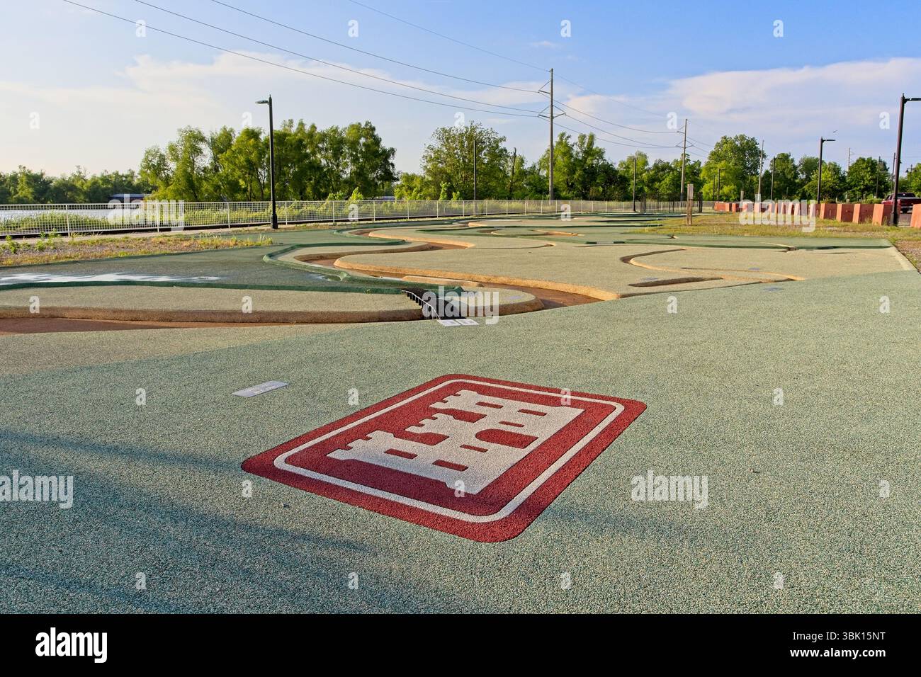 U.S. Army Corp of Engineering Mississippi River Hochwassermodell der Wasserscheide am Ufer des Yazoo River — Vicksburg, Mississippi; Mai 2025 Stockfoto