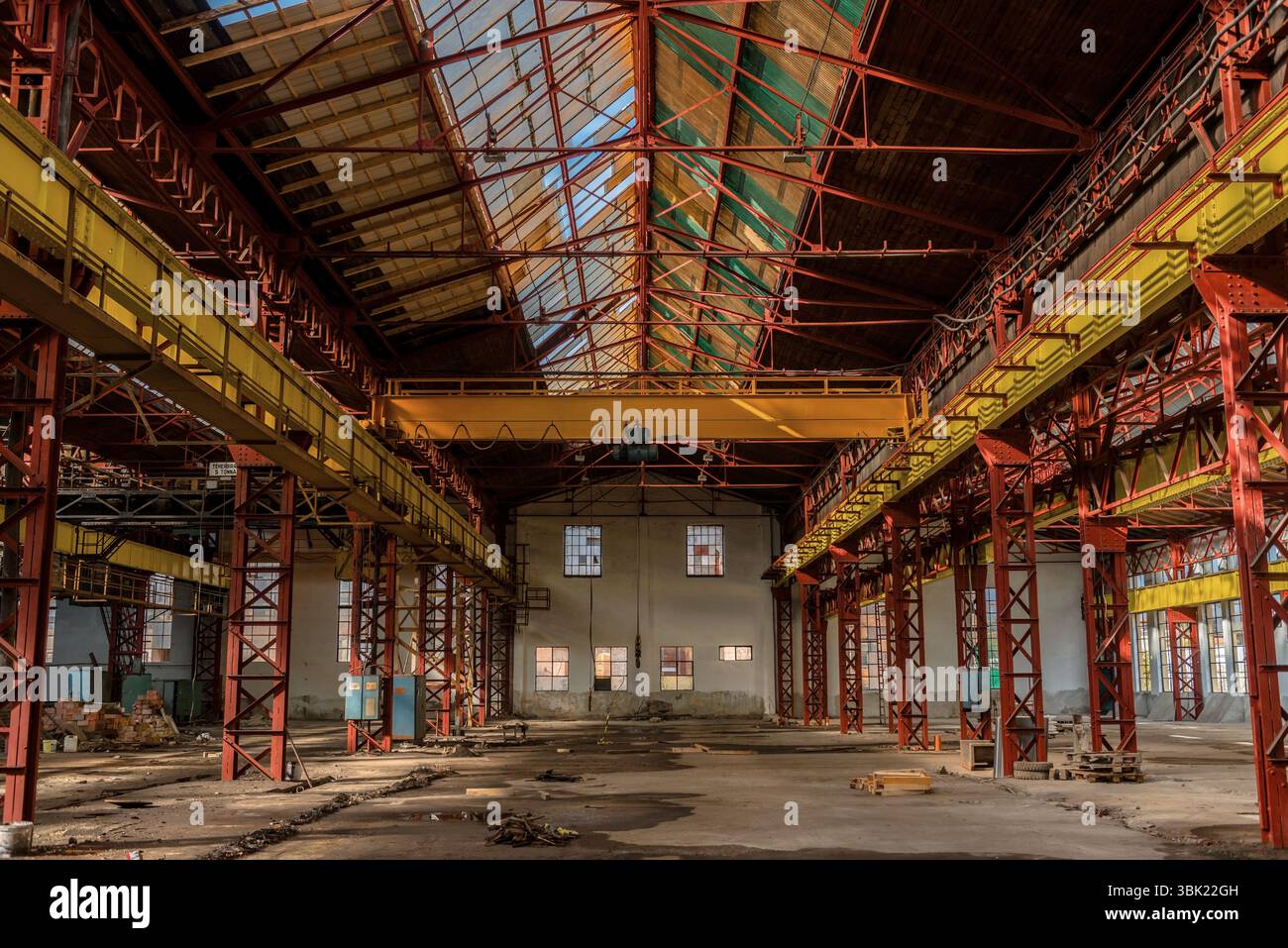Strom Verteilung Hall in der Metallindustrie Stockfoto