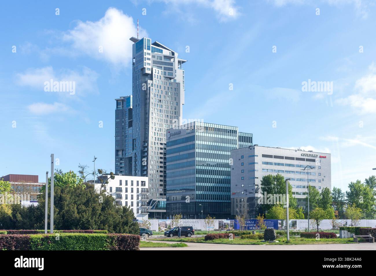 Der Komplex mit zwei Hochhäusern und Sea Towers, Stadt Gdynia, Woiwodschaft Pommern, Republik Polen Stockfoto