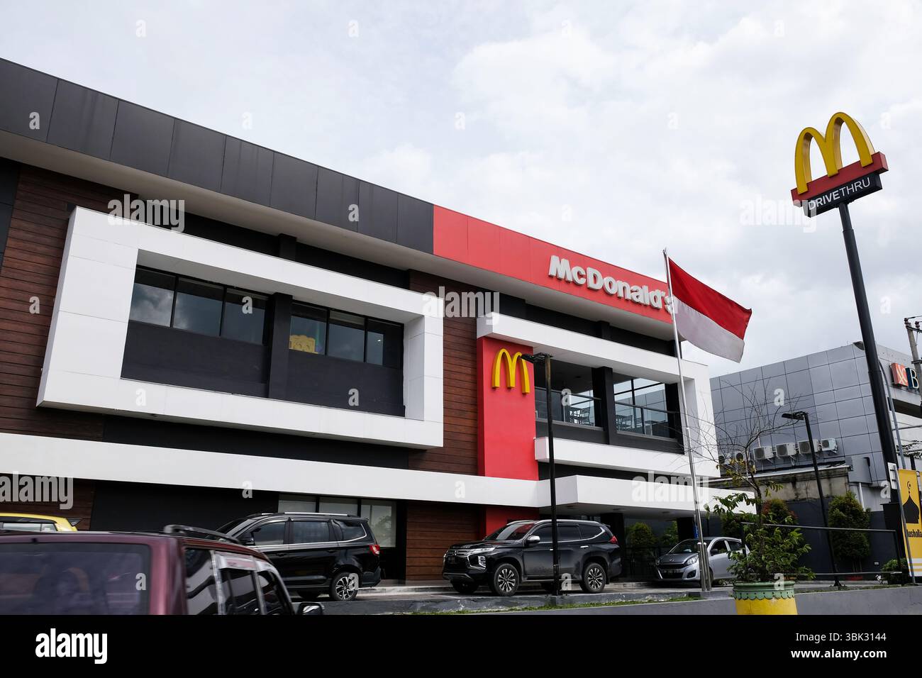 Pekanbaru, Indonesien - 29. Januar 2025: McDonald's auf Jl Jendral Sudirman Stockfoto
