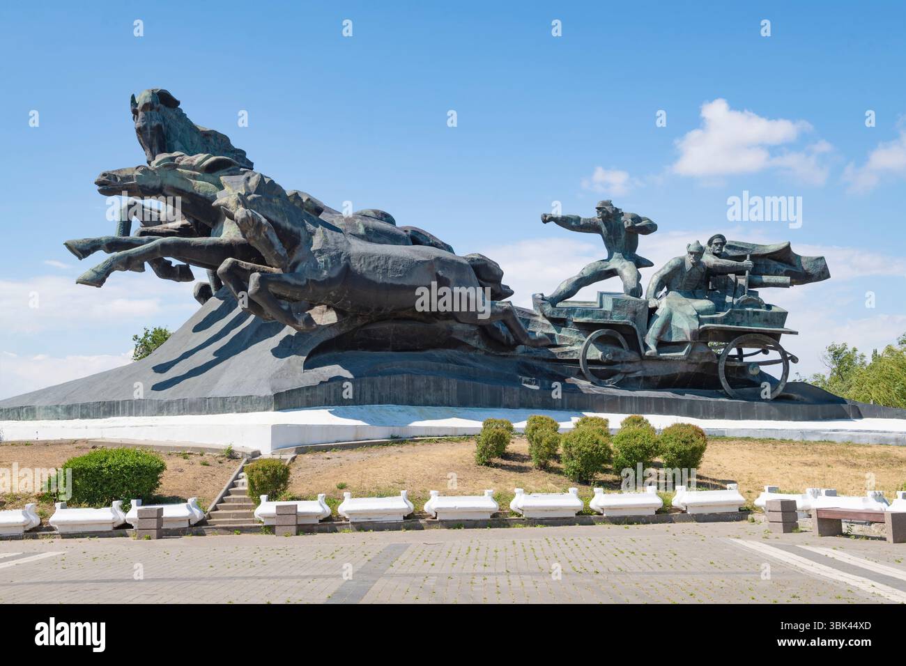 ROSTOW-AM-DON, RUSSLAND - 21. MAI 2025: Denkmal „Tachanka-Rostovtschschanka“, das der 1. Kavallerie gewidmet ist Stockfoto