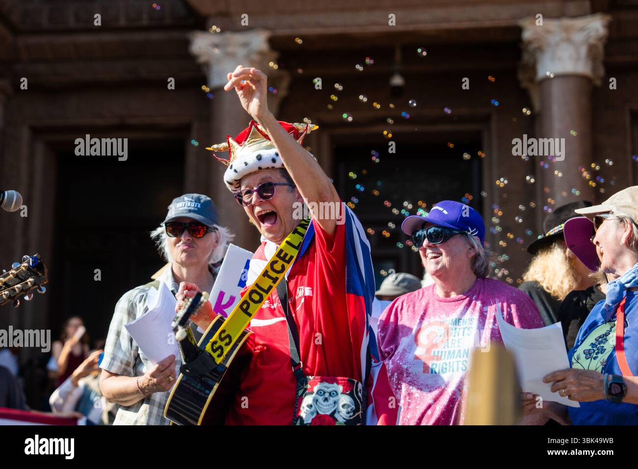 Austin, USA. Juni 2025. Protestkundgebung „No Kings“ beim Texas Capitol, 16. Juni 2025, Austin, TX, USA (Foto: Violeta Alvarez/SIPA USA) Credit: SIPA USA/Alamy Live News Stockfoto