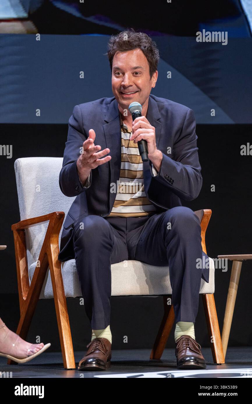 Cannes, Frankreich, 18. Juni 2025, Jimmy Fallon, preisgekrönter Gastgeber der Tonight Show mit Jimmy Fallon und Chief Creative Officer, On Brand nahm an „The Late-Night Hustle: From Comedic Gold to a Business Empire“ beim Cannes Lions Festival Teil – International Festival of Creativity © ifnm Press Stockfoto