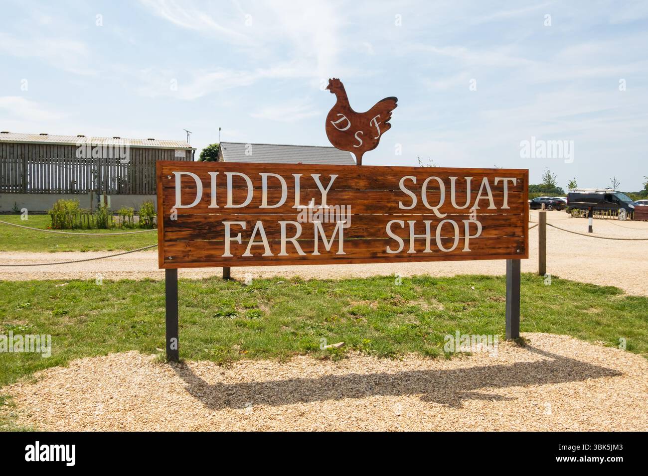 Jeremy Clarkson's Diddly Squat Farm Shop, wie in der Amazon Prime Reality tv-Dokumentation Clarksons Farm zu sehen. Chipping Norton, Oxfordshire. Stockfoto