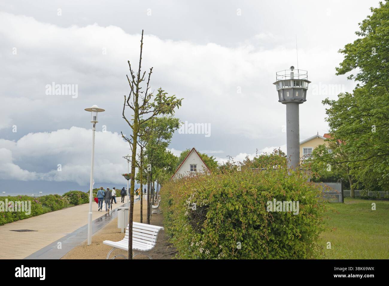 Strandpromenade, Grenzaussichtsturm, Ostseeallee, Ostsee, Ostseebad, Kühlungsborn-Ost, Kühlungsborn, Landkreis Rostock, Mecklenburg Stockfoto