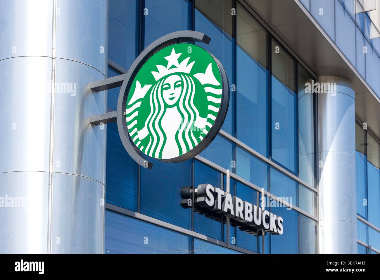 Starbucks Coffee Shop, Olivia Centre, Olivia Star, aleja Grunwaldzka, Oliwa, Gdańsk, Woiwodschaft Pommern, Republik Polen Stockfoto