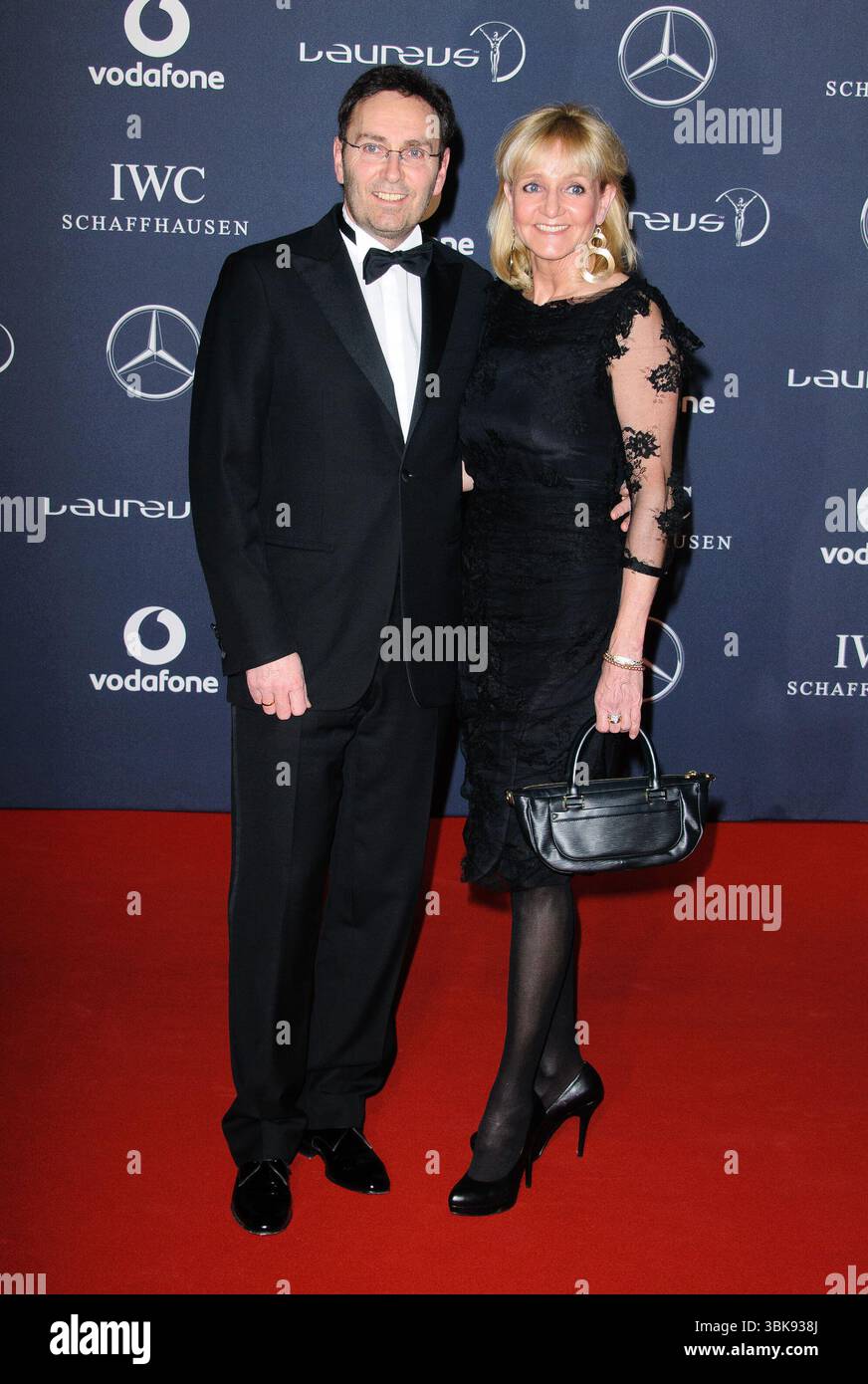 Christa Kinshofer und Ehemann Dr. Erich Rembeck bei den Laureus World Sports Awards im Queen Elizabeth II Centre in London am 6. Februar 2012 Stockfoto