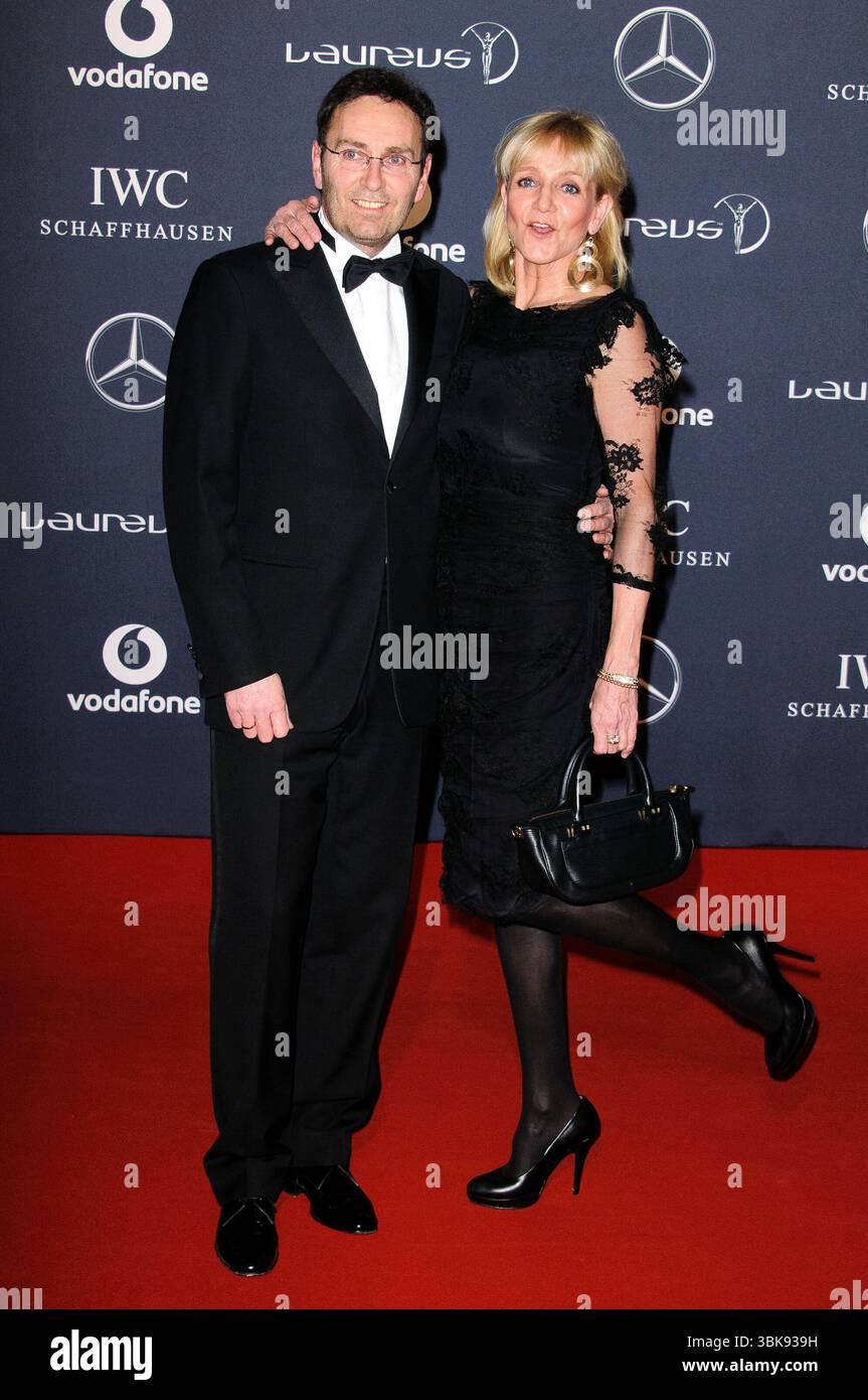 Christa Kinshofer und Ehemann Dr. Erich Rembeck bei den Laureus World Sports Awards im Queen Elizabeth II Centre in London am 6. Februar 2012 Stockfoto