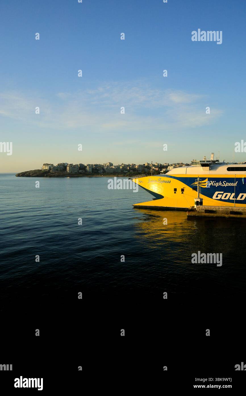 Golden Star Super Express Fähre, Rafina Hafen, Athen, Griechenland. Stockfoto