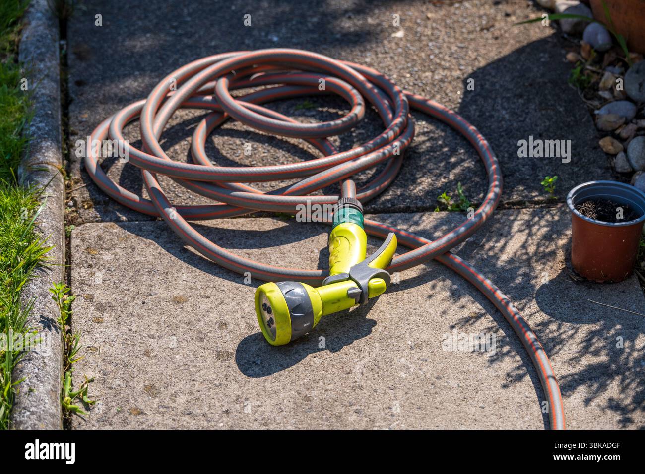 Gartenschlauch-Verbot Wassereinsparung während des Hitzewellen-Sommers im Juni 2025 Lancashire UK Stockfoto