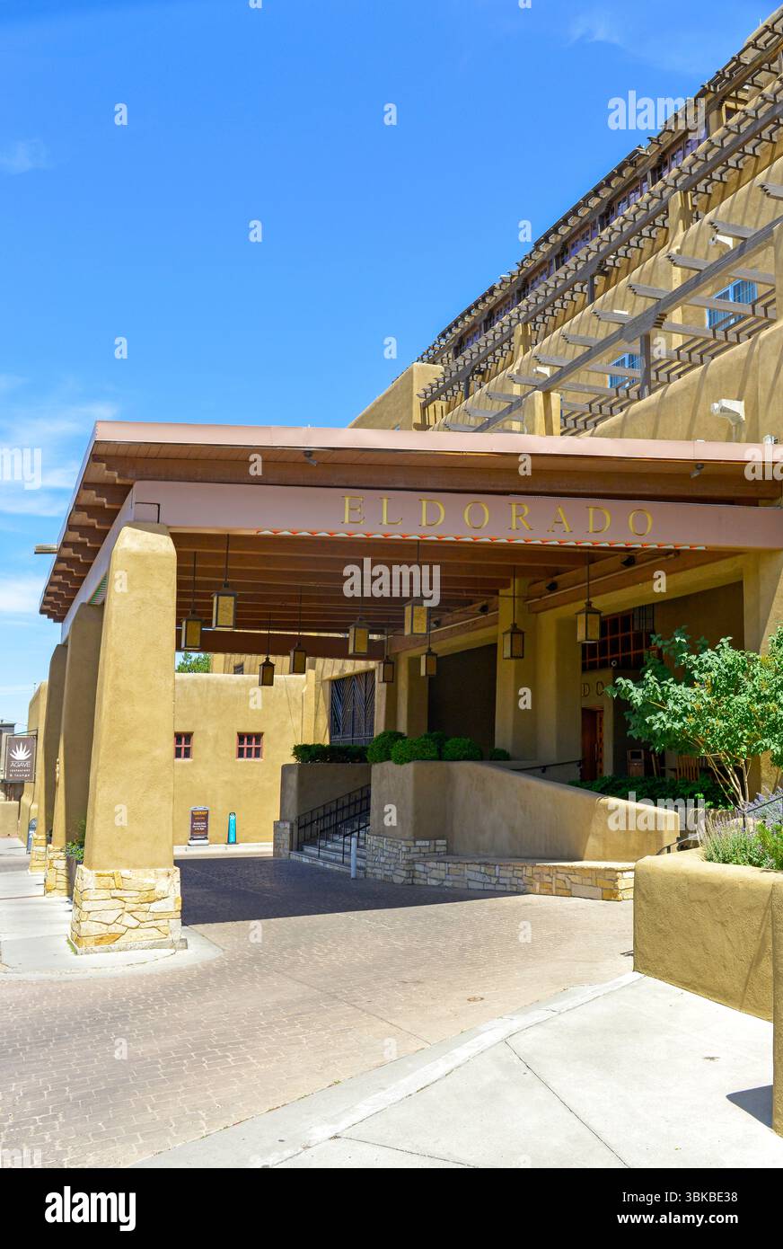 Das Eldorado Hotel in der Innenstadt von Santa Fe, NM Stockfoto
