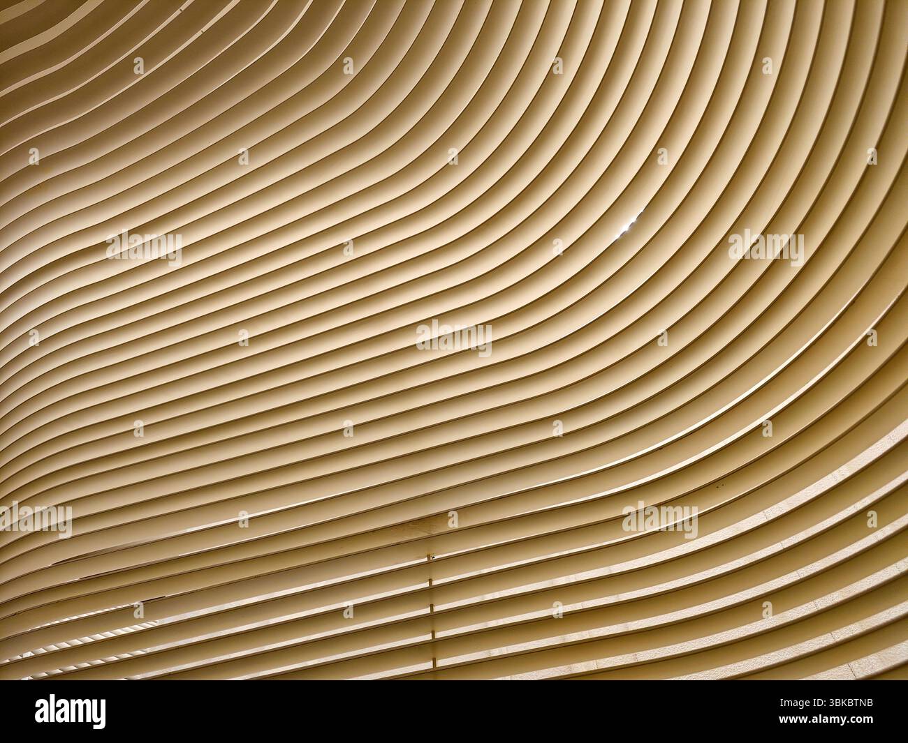 Abstrakter Hintergrund mit goldenen Linien und Licht Stockfoto
