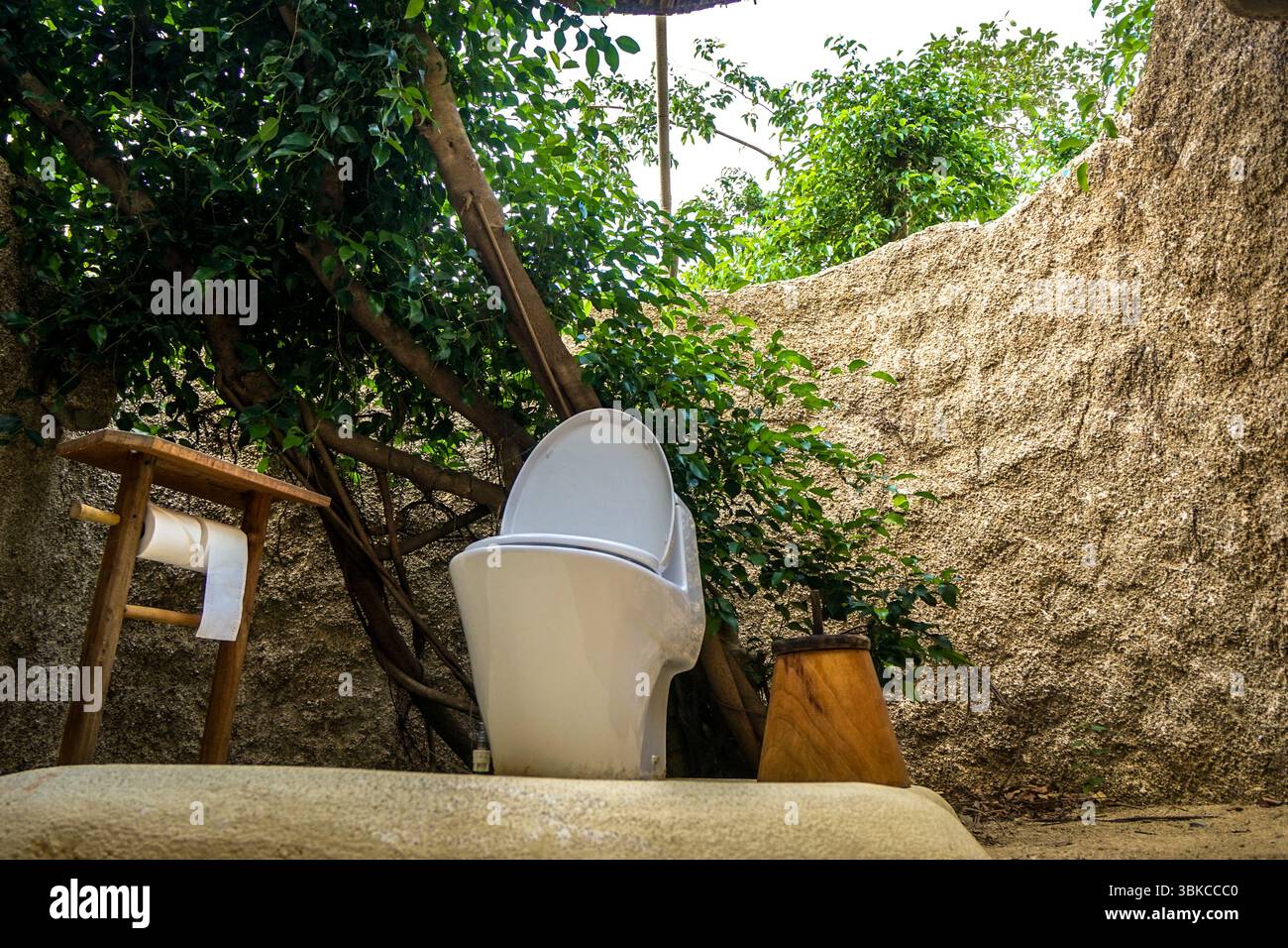 Freilufttoilette im Ninh van Bay Suix Senses Hotel Stockfoto